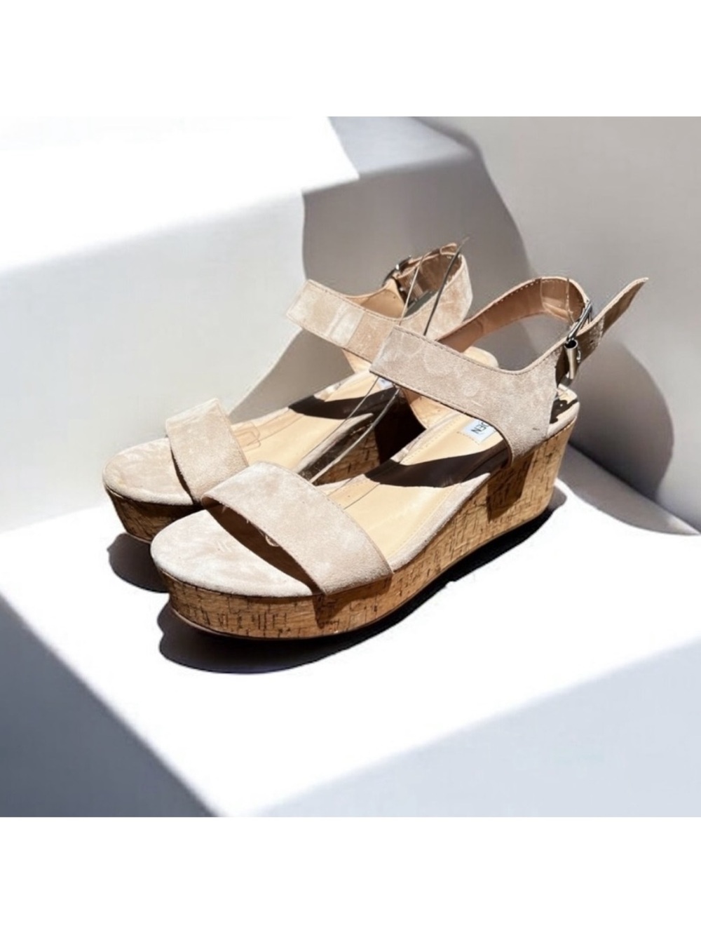 🌻NEW (w/tag) Steve Madden Breath Neutral Suede Flatform Wedge Sandal Size 8.5 - Picture 6 of 10